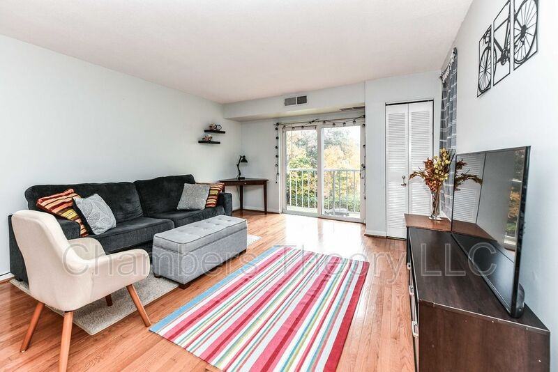 440 E Cornell Dr #8 - Photo 3 of 16