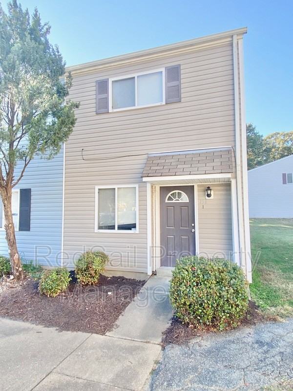 151 Jenness Ln #I - Photo 2 of 15