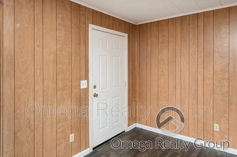 1505 7th Ave #13 - Photo 2 of 28