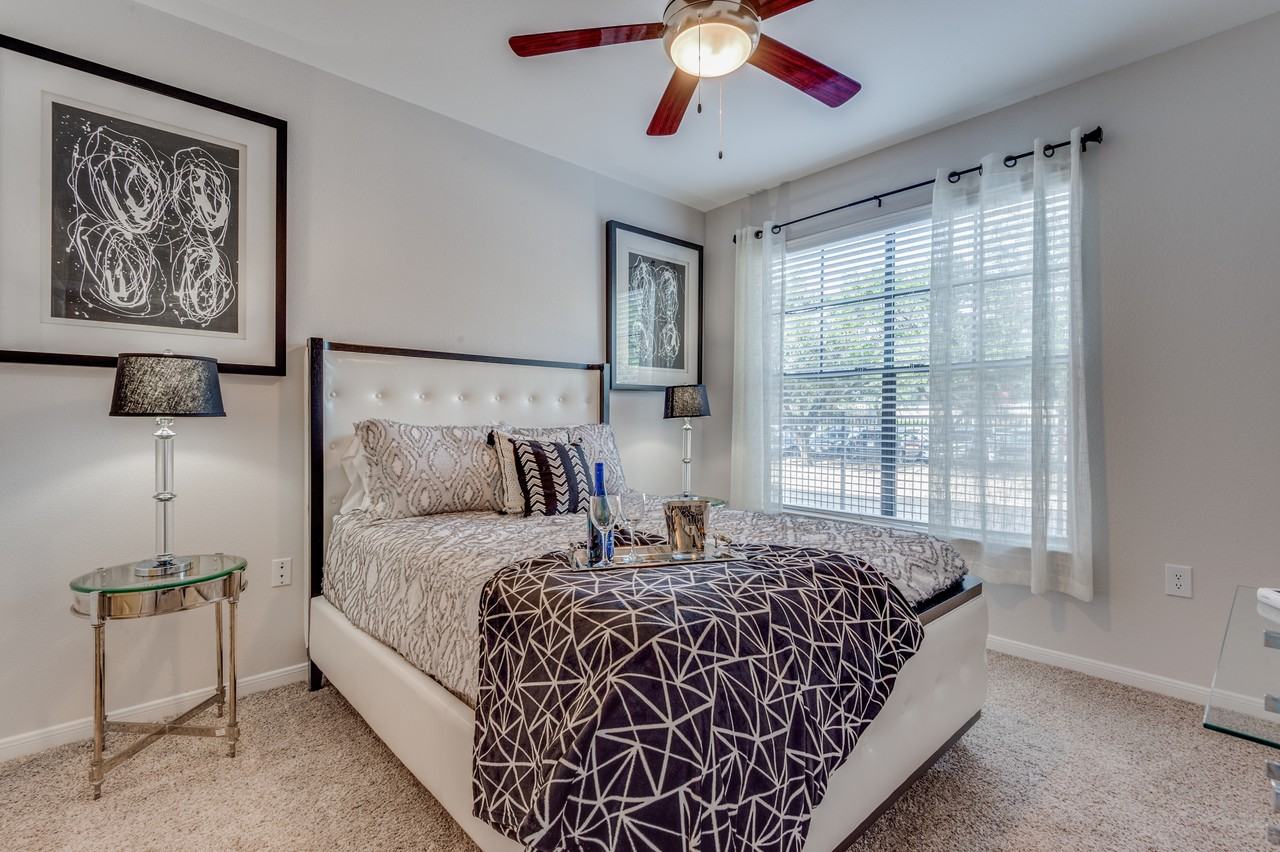 z-121025-Portico Kirby - Photo 3 of 33