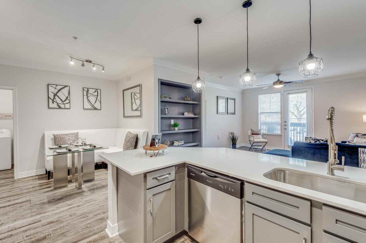 Portico Kirby Apartments 7550 Kirby Dr, Houston, TX 77030 Zumper