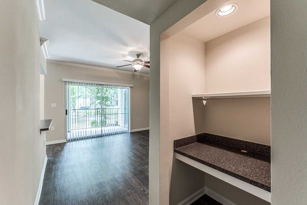 Coles Crossing Apartments 12500 Barker Cypress Rd, Houston, TX 77429