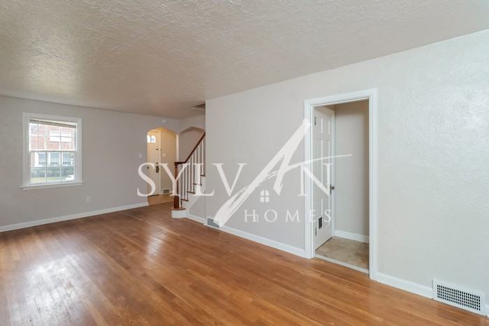 18 Alice St - Photo 3 of 13