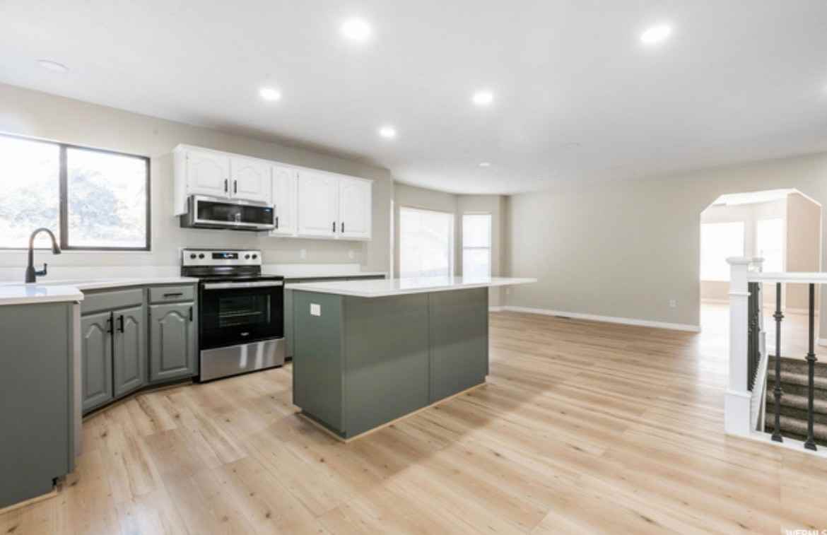 5045 S 1100 E #NA - Photo 3 of 13