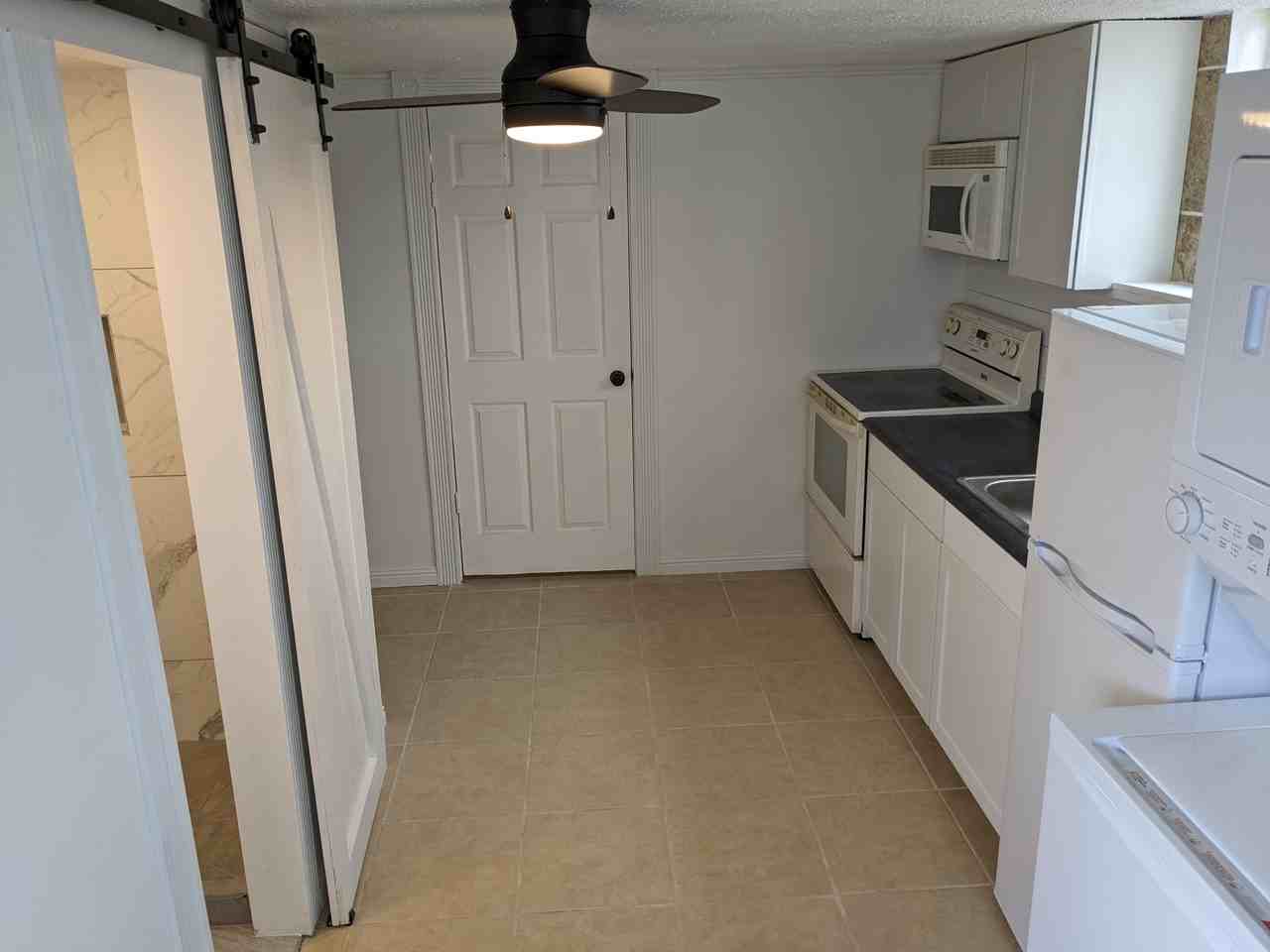 1821 N Pleasantburg Dr #C - Photo 2 of 8
