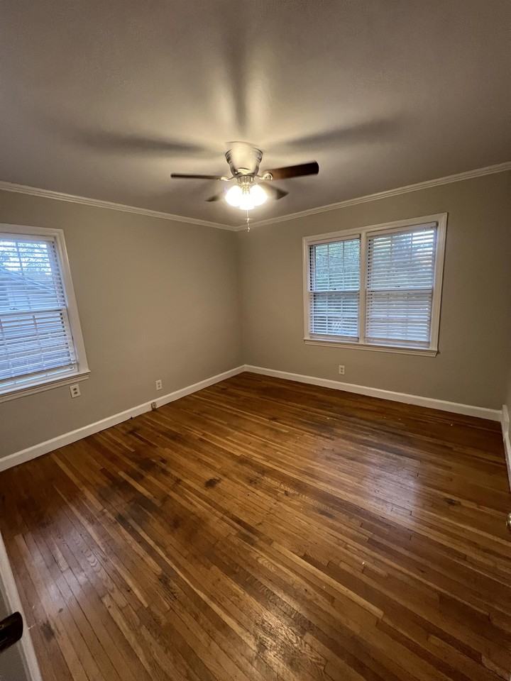 1184 Lamont Dr #1 - Photo 6 of 7