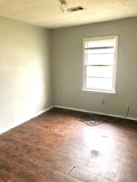 5343 Raymond Ave #1 - Photo 5 of 5