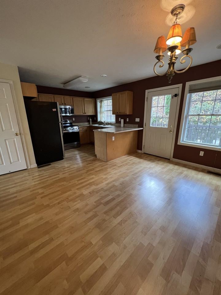 794 Alpine St #1 - Photo 3 of 35