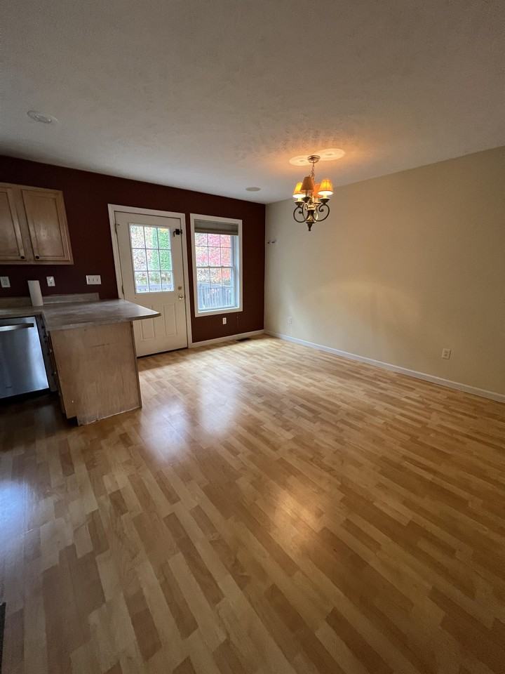 794 Alpine St #1 - Photo 4 of 35