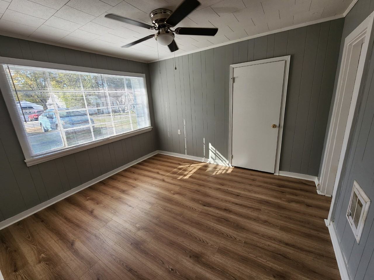 349 Hickory Hts Apt B - Photo 7 of 8