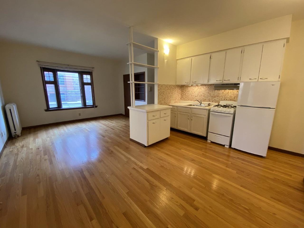 2006 2006/2008  Dupont Ave S #1 - Photo 6 of 20