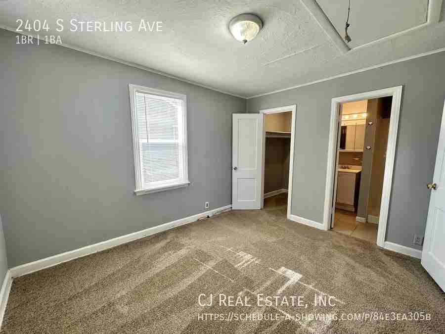 2404 S Sterling Ave - Photo 3 of 7