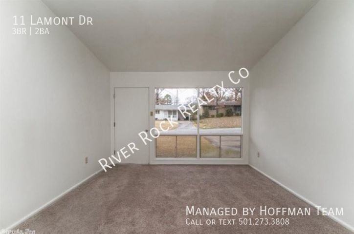 11 Lamont Dr - Photo 2 of 7