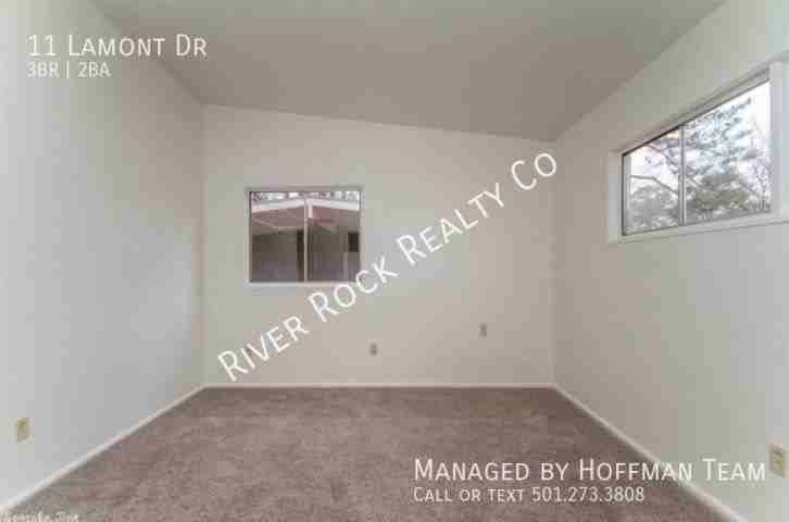 11 Lamont Dr - Photo 3 of 7