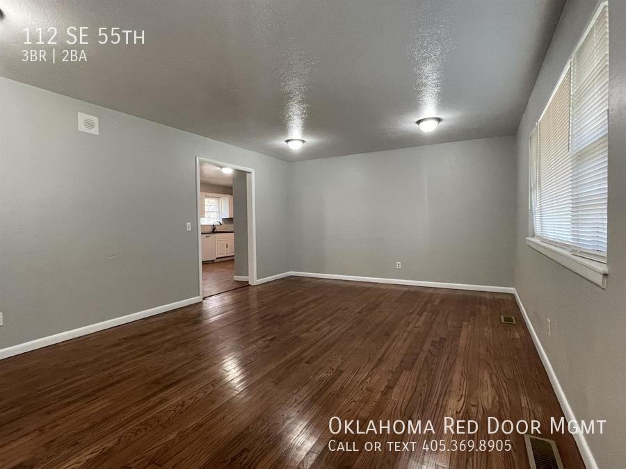 112 Se 55th St - Photo 2 of 25