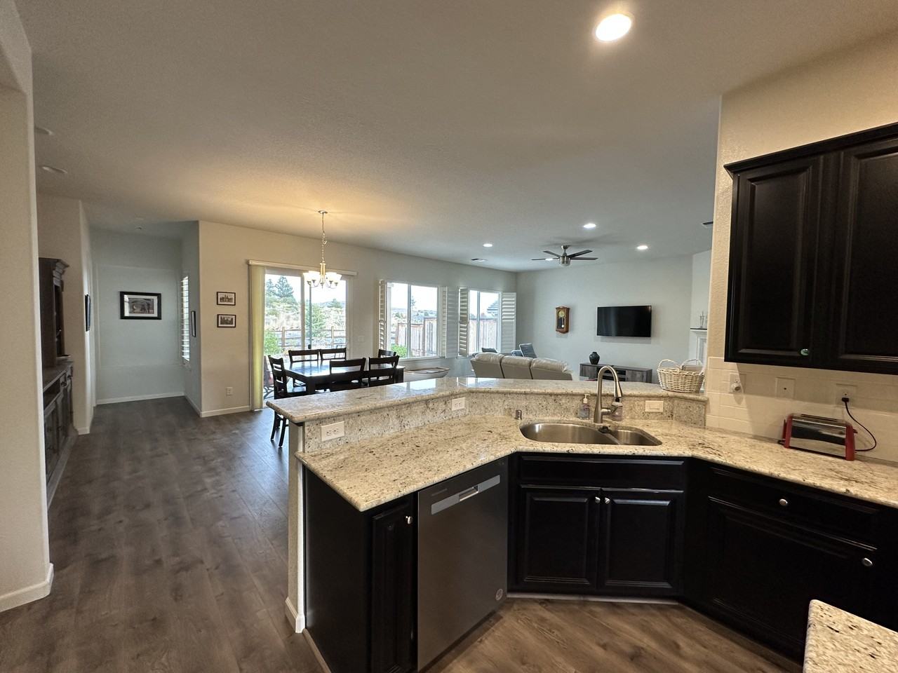9098 Kenton Trl #NA - Photo 3 of 16