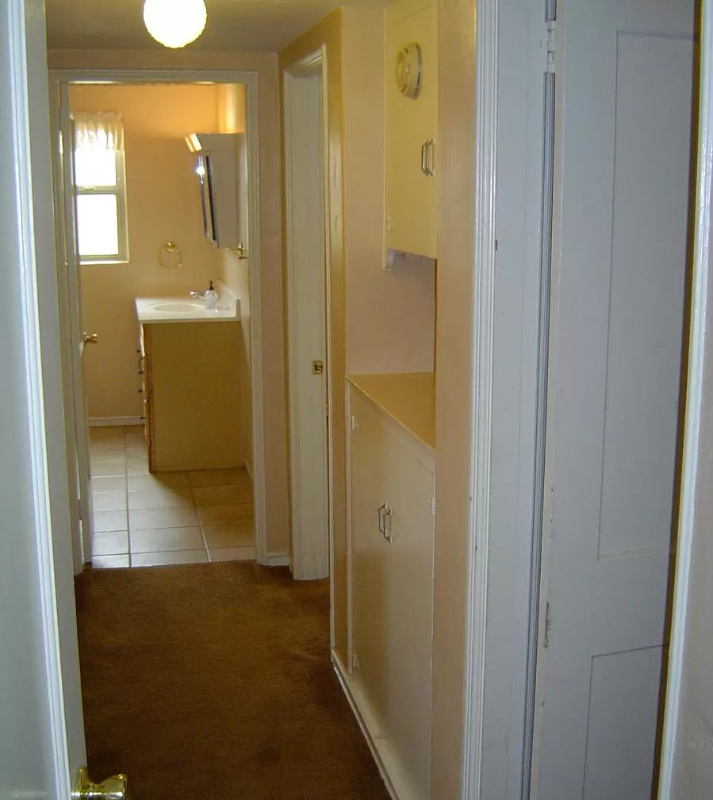 2550 E Blacklidge Dr - Photo 2 of 4