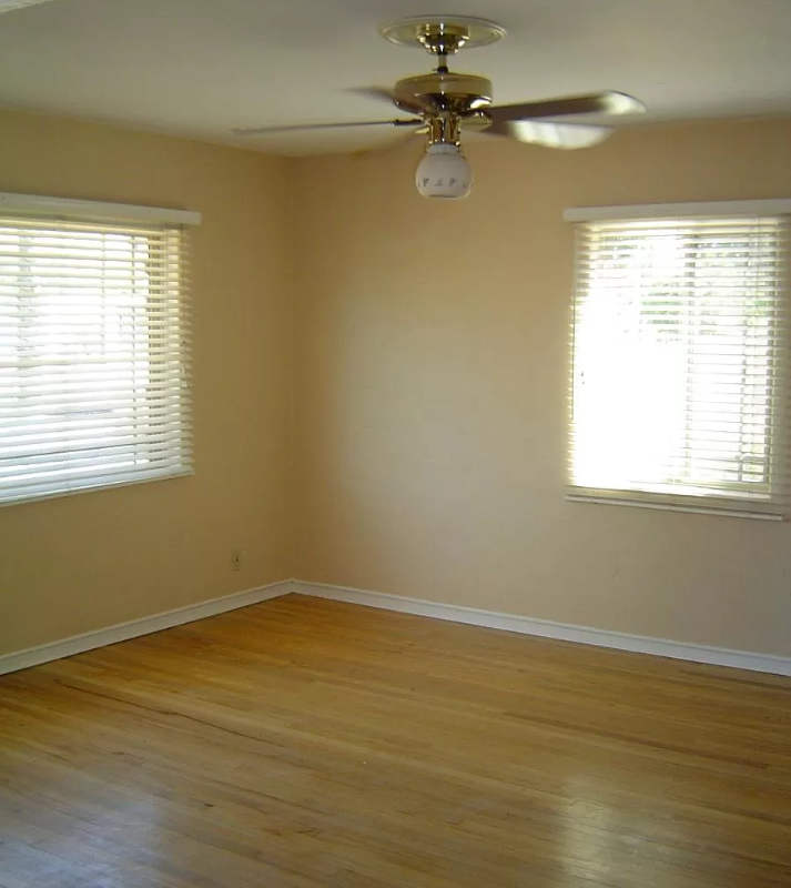 2550 E Blacklidge Dr - Photo 3 of 4