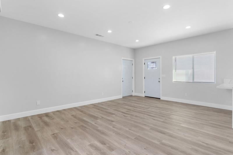 8620 Dove Hill Dr - Photo 2 of 12