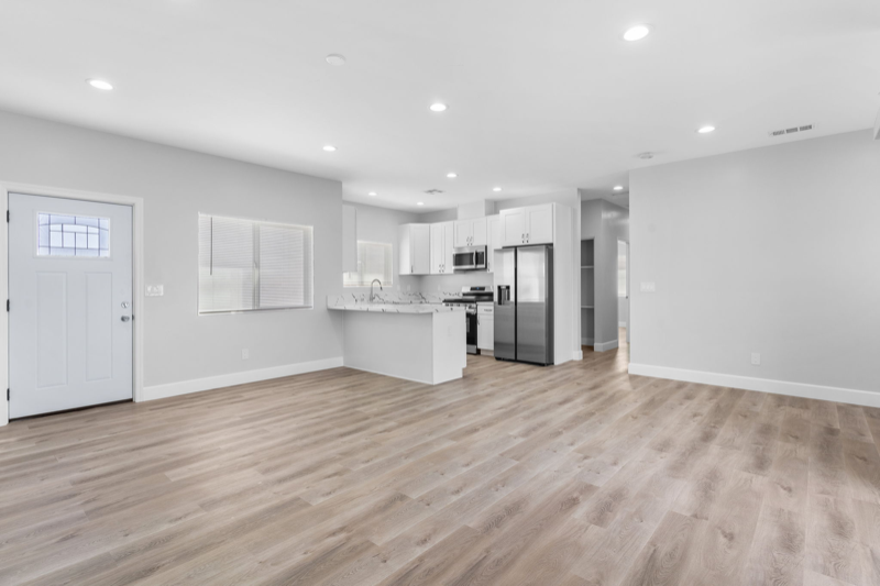 8620 Dove Hill Dr - Photo 3 of 12