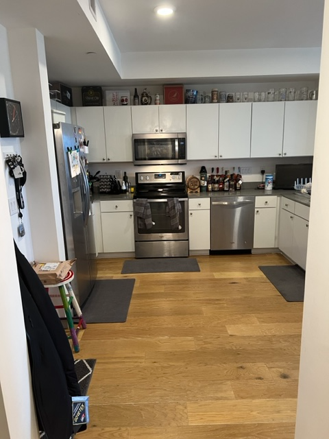 400 Herron Dr #421 - Photo 3 of 21