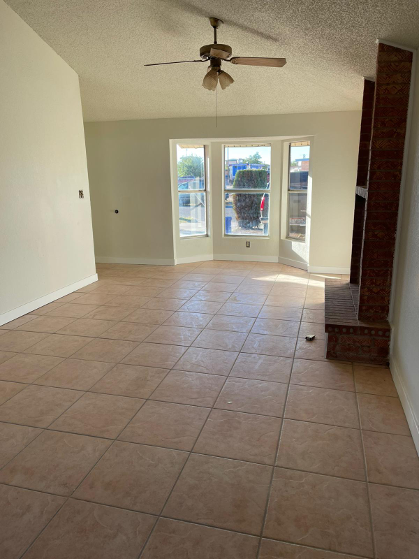 5937 Sinclair St - Photo 4 of 22