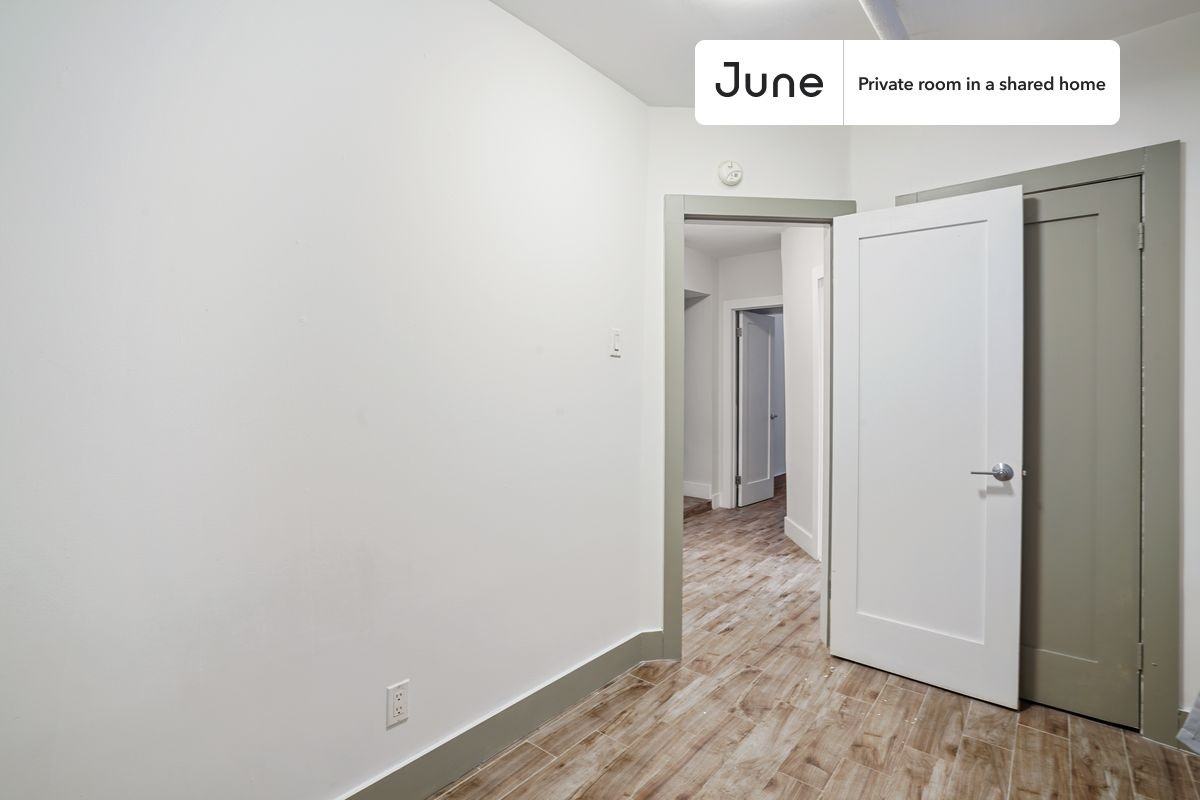 184 Claremont Ave #C - Photo 5 of 15