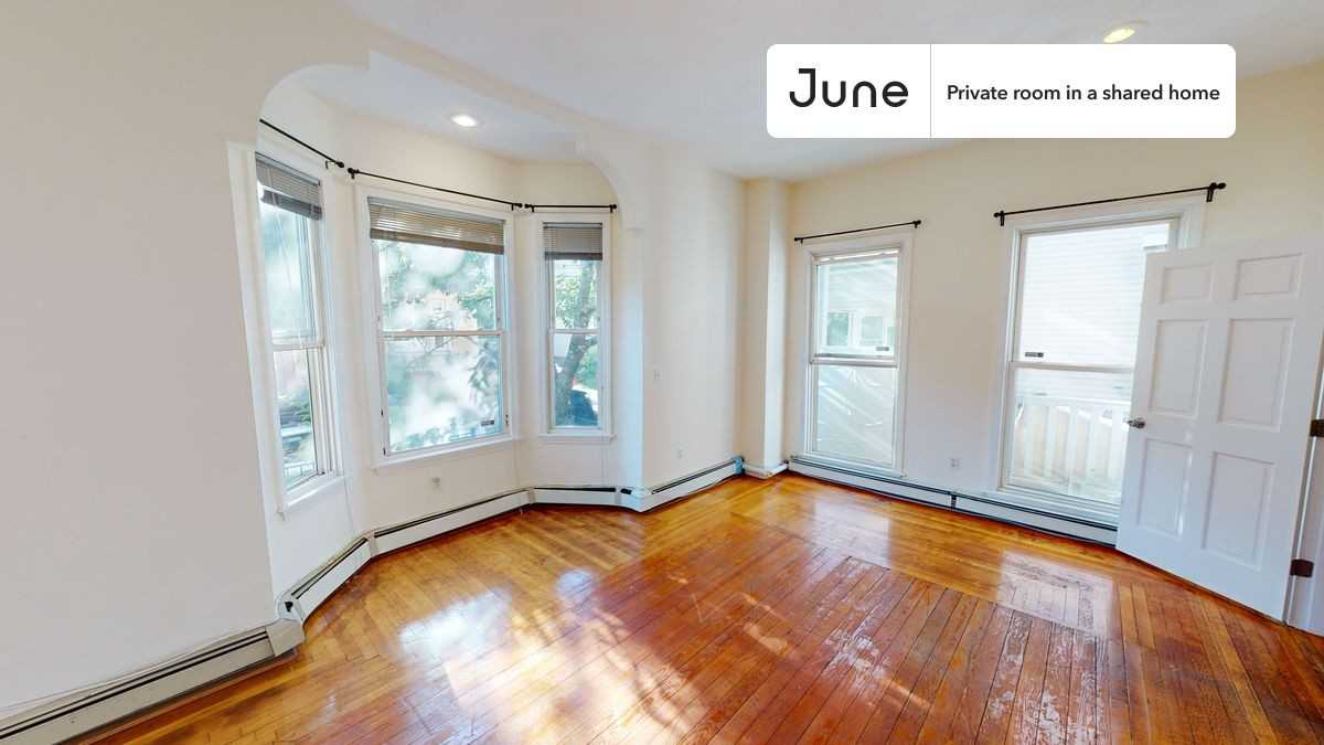 29 Spring Garden St #A - Photo 5 of 23