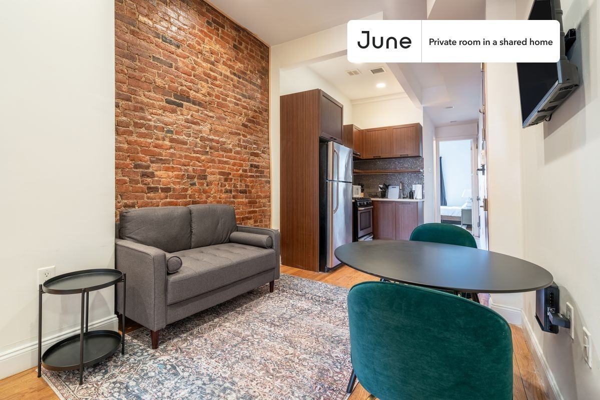 148 Grove St #A - Photo 7 of 18