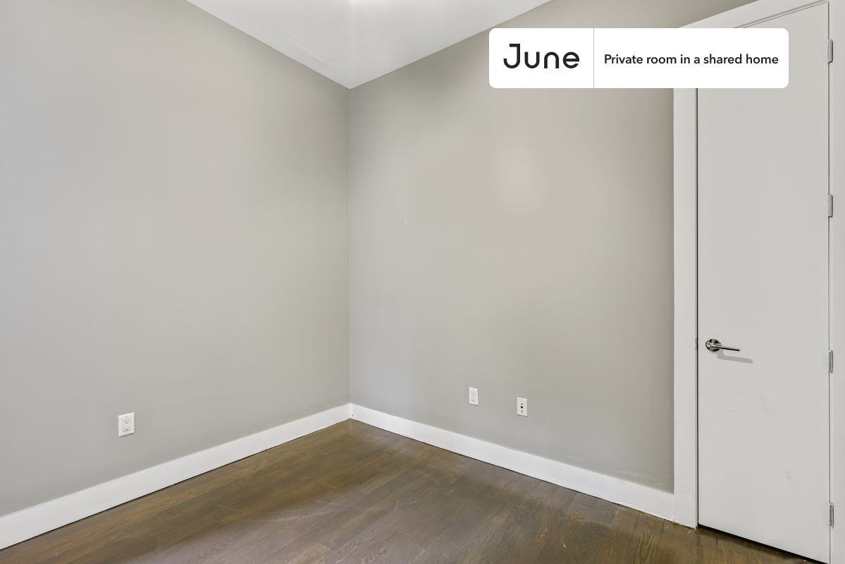 60 New York Ave #B - Photo 5 of 17