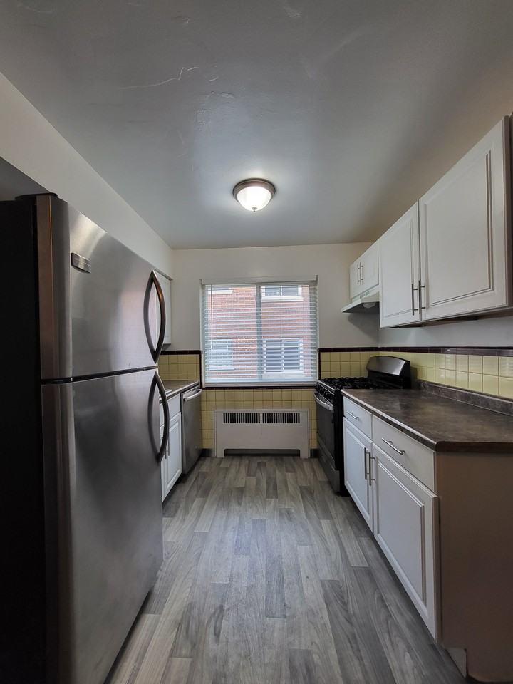 5529 Bosworth PlUnit 2 #2 - Photo 7 of 9