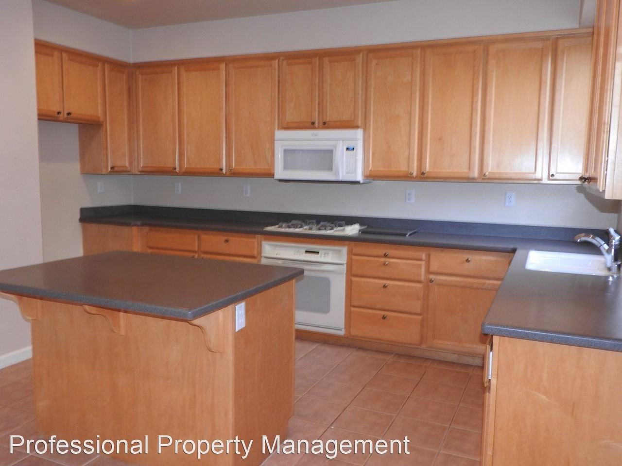 9577 Windrose Ln - Photo 2 of 21
