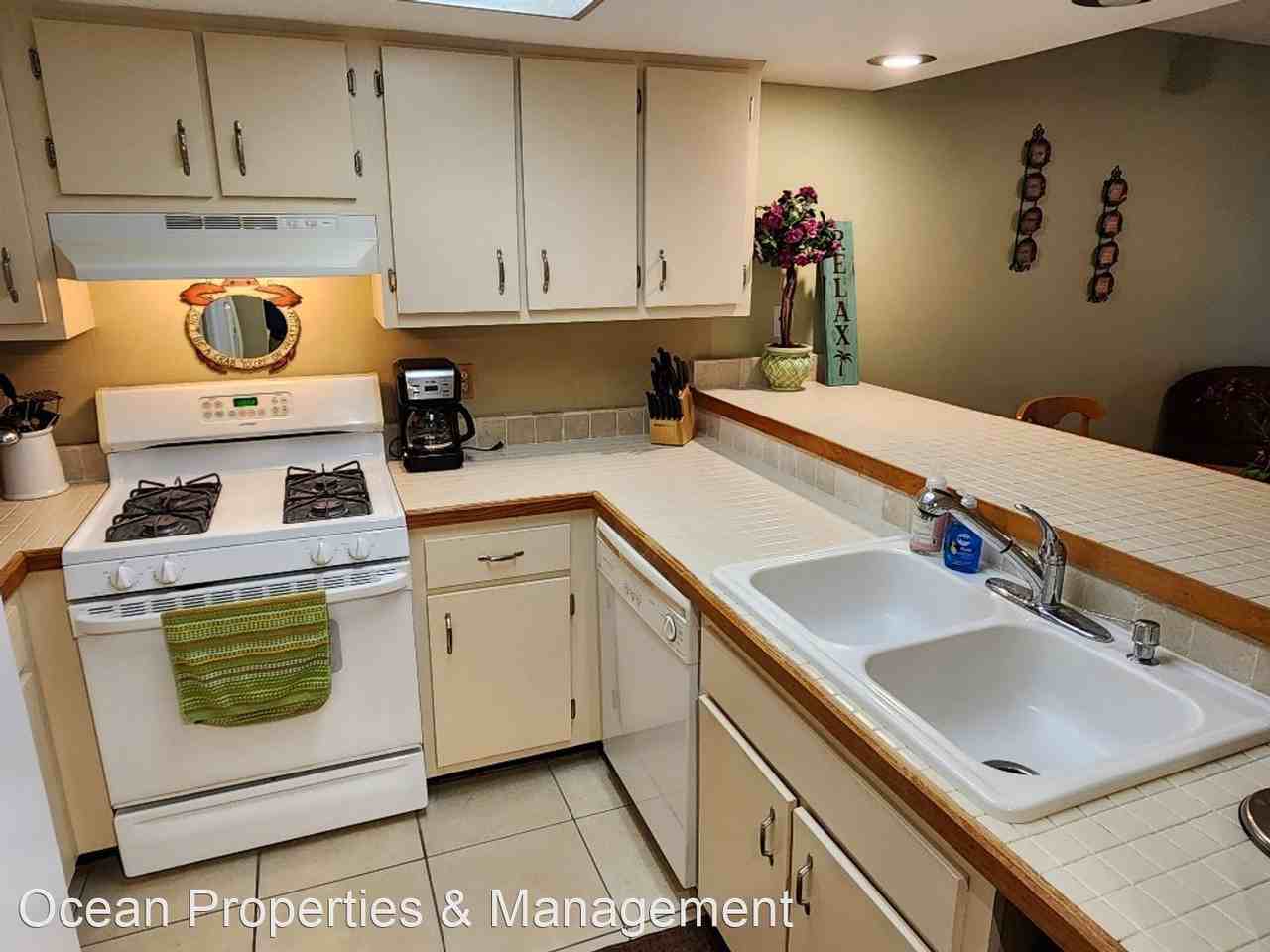 151 Club House Blvd - Photo 2 of 15