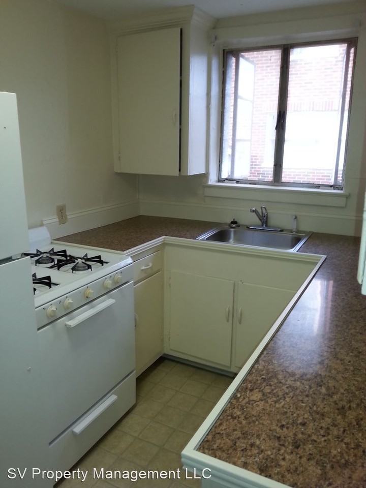 444 Cherry Avenue - Photo 3 of 9