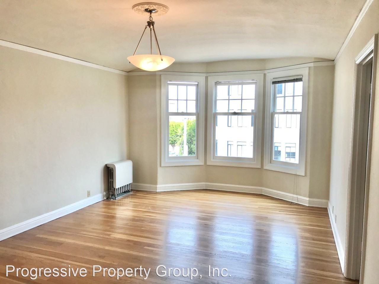 3255 Broderick Street - Photo 3 of 19