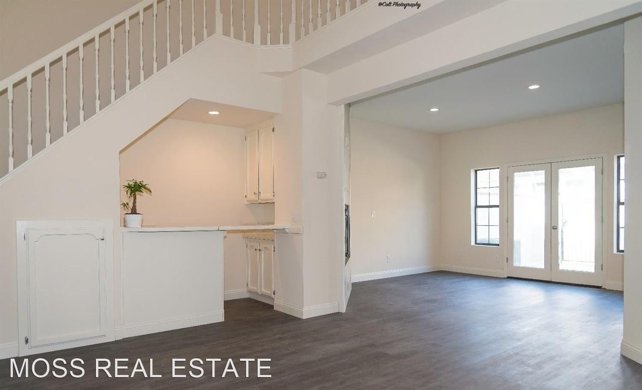 150 Stockdale Cir - Photo 3 of 16