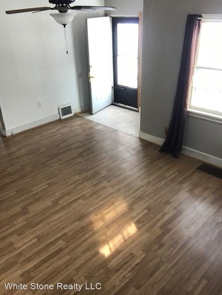 1016 12th St - Photo 3 of 17