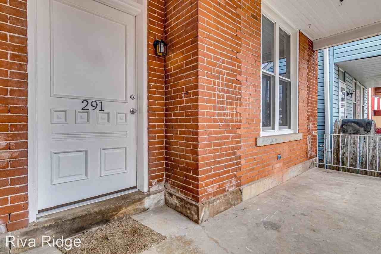 291 W Elizabeth St - Photo 2 of 17