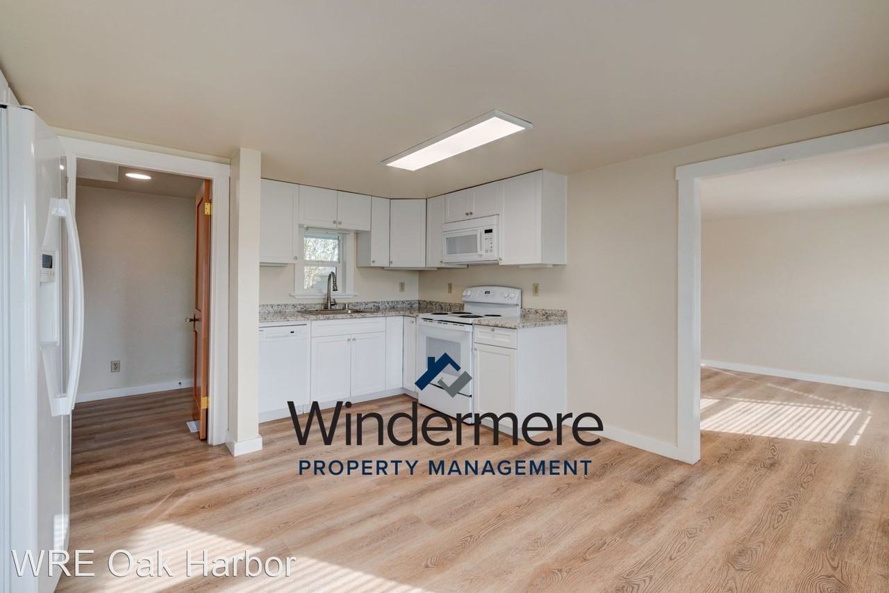 1052 Se 4th Ave - Photo 3 of 23