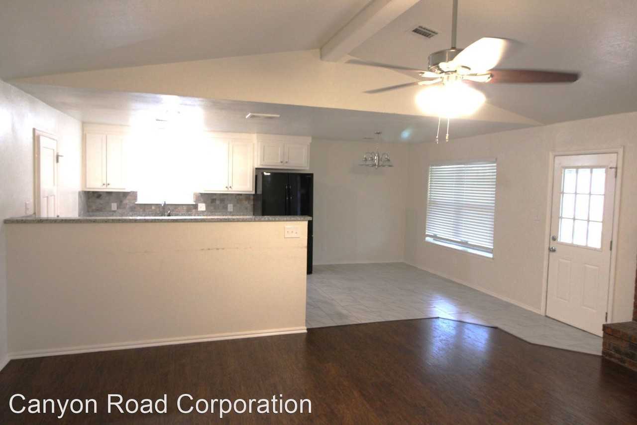 4716 Forest Hills Dr - Photo 3 of 42