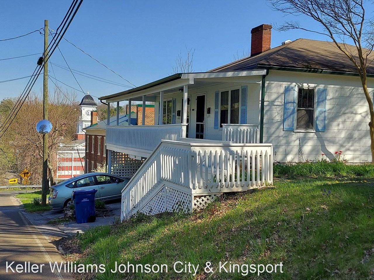 203 South Cherokee Drive - Photo 3 of 22