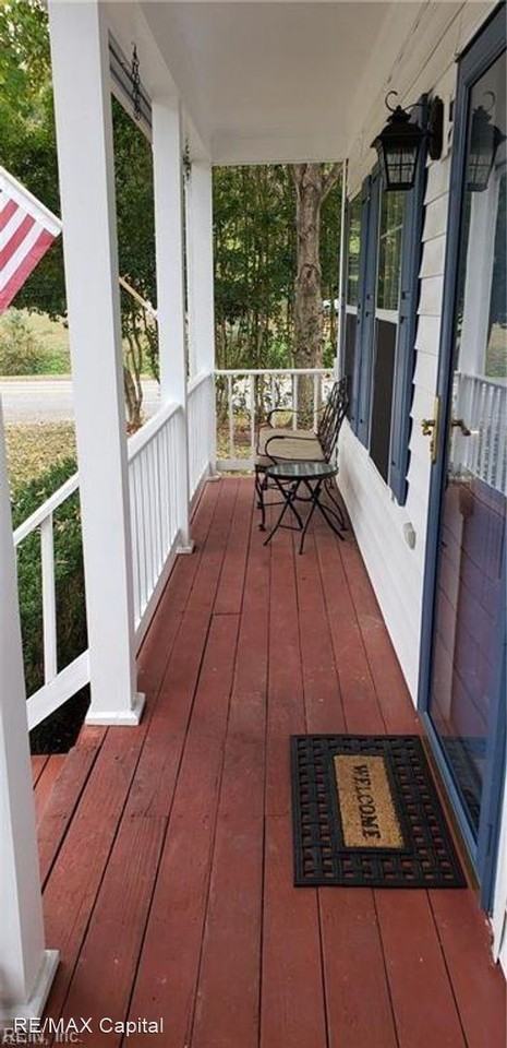 101 Saddle Dr - Photo 2 of 10