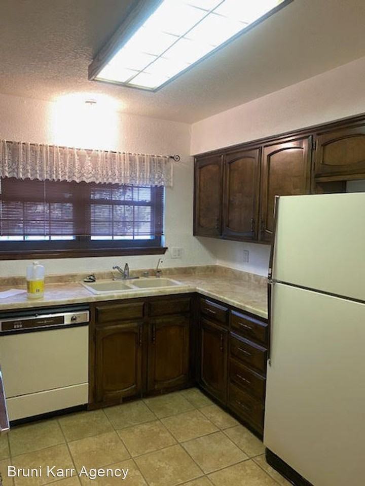 4612 Greene St Nw - Photo 3 of 14