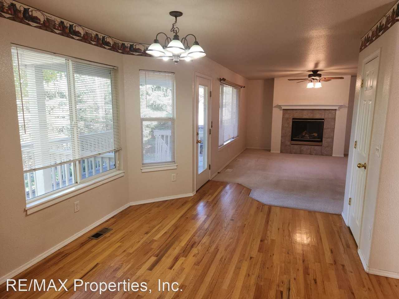 3248 Greenmoor Ct - Photo 3 of 19