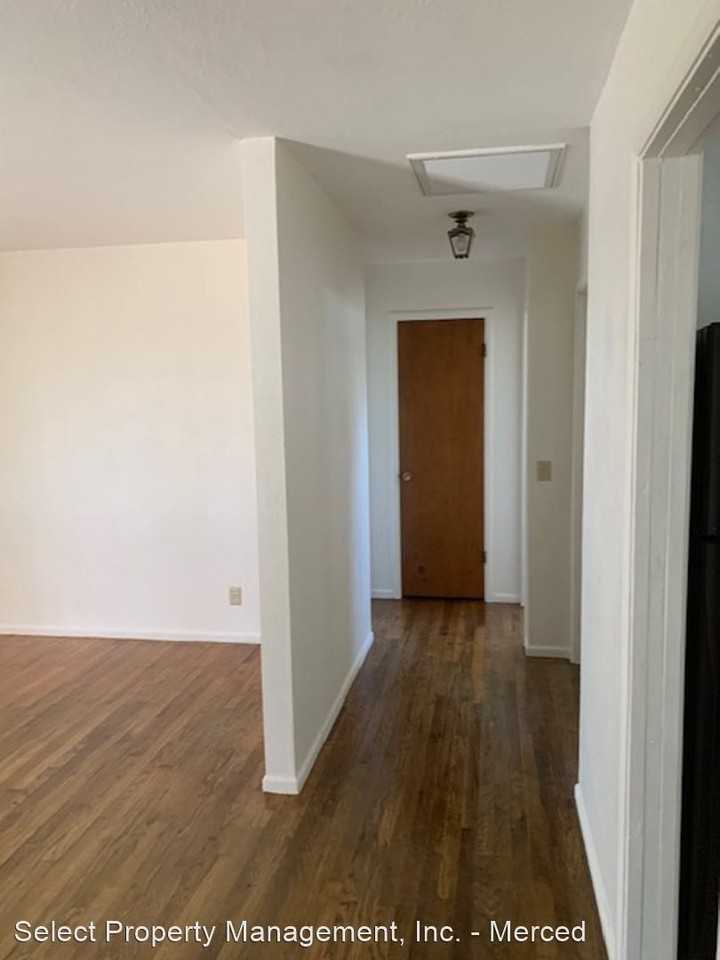 1661 Juniper Ave - Photo 2 of 7