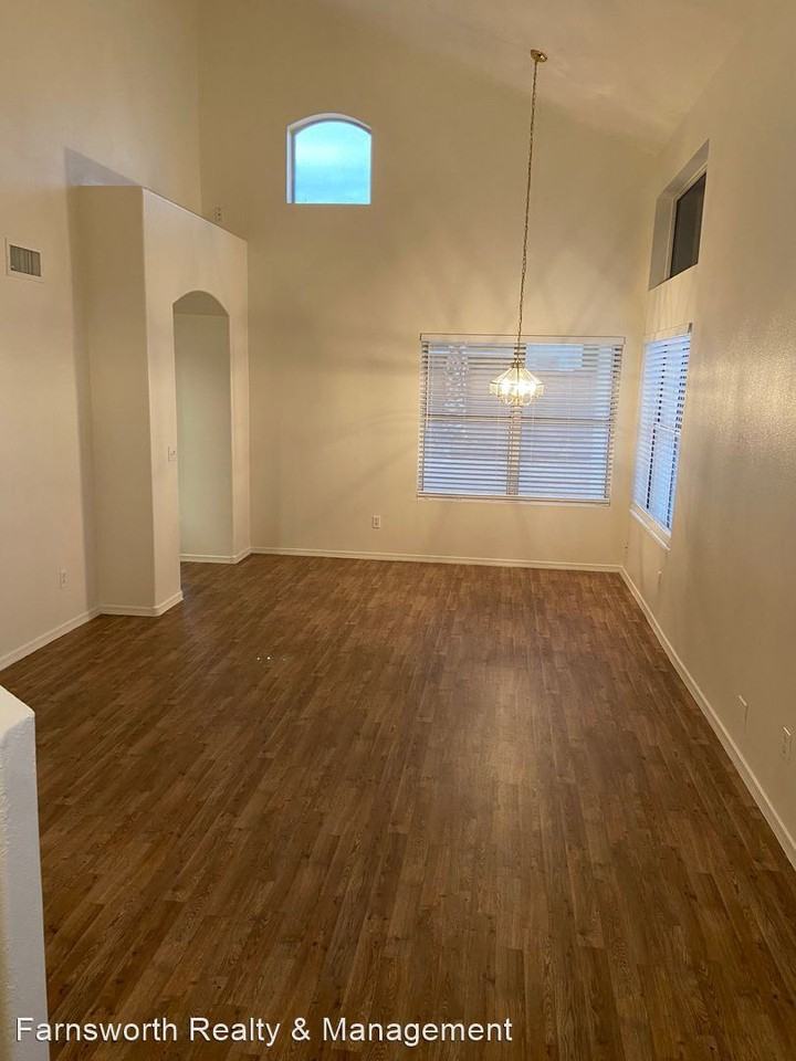 5057 E Dragoon Ave - Photo 3 of 25