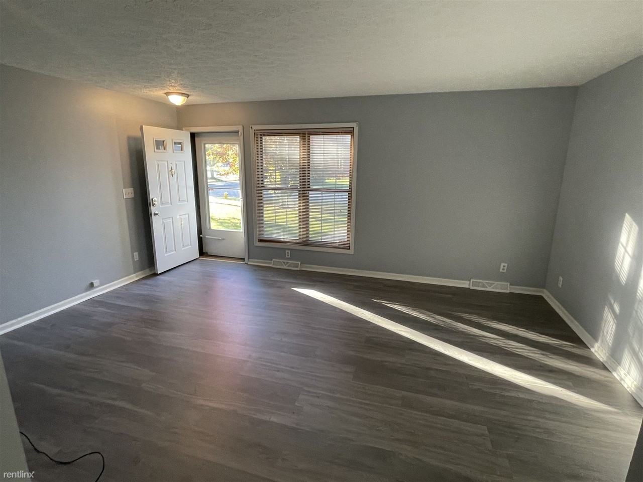 4130 Chelten Ave - Photo 2 of 12