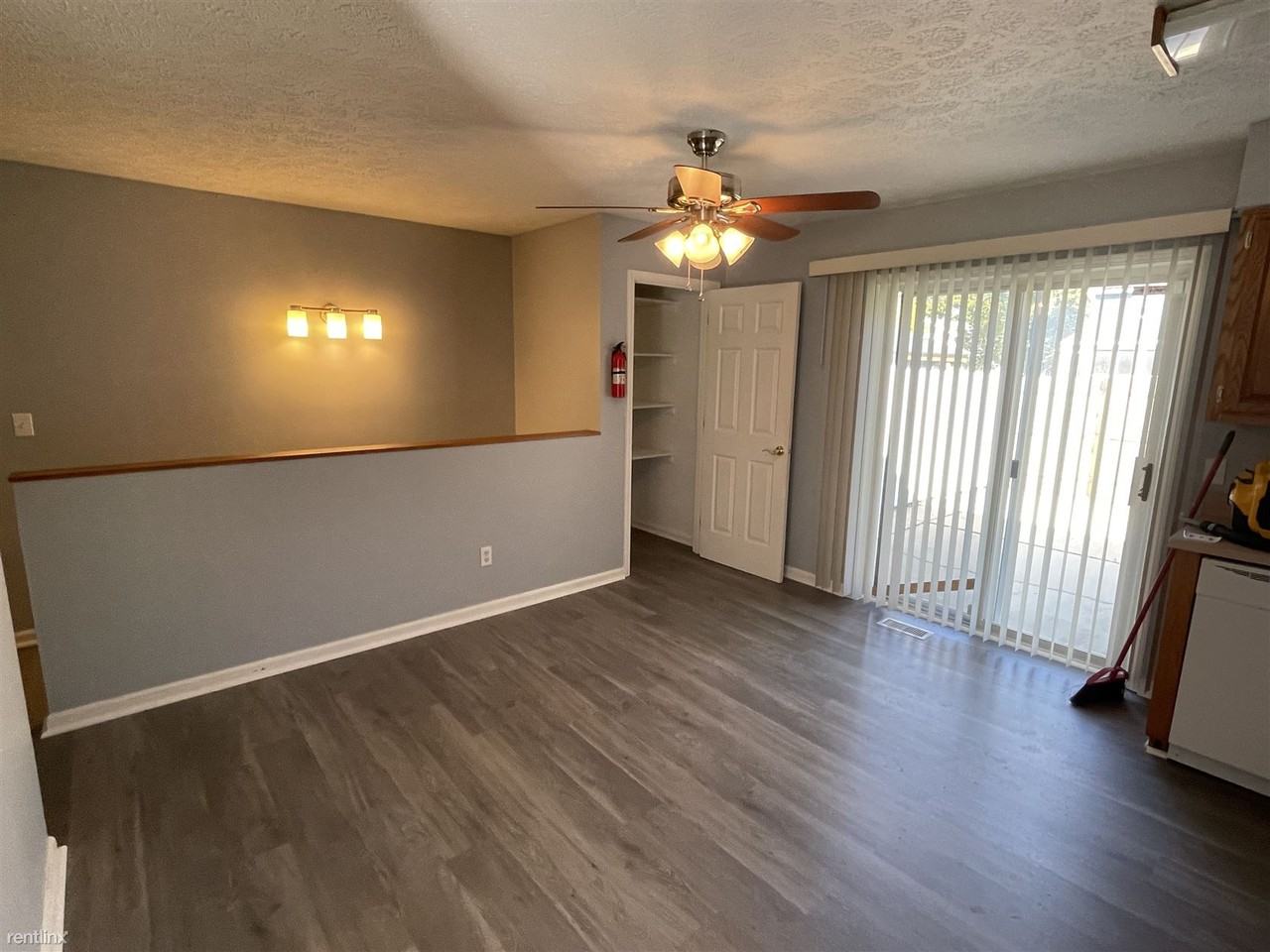 4130 Chelten Ave - Photo 3 of 12