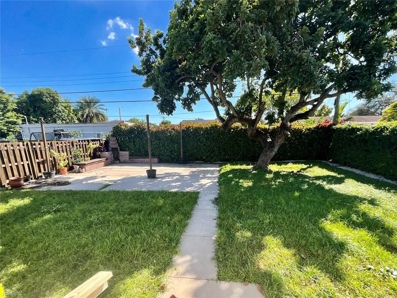 4420 Sw 4th St - Photo 2 of 16