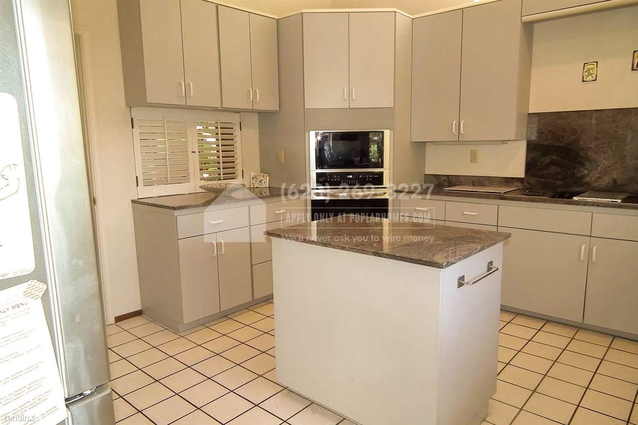 1045 Hiawatha Ct - Photo 2 of 17